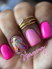 Lola Ibiza #24 / gel polish Lola Ibiza #24 / gel polish